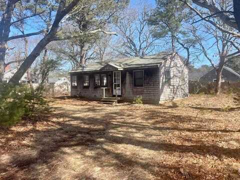 6 MAPLE Street, South Yarmouth, MA 02664