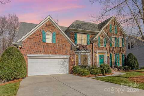 6323 Red Maple Drive, Charlotte, NC 28277