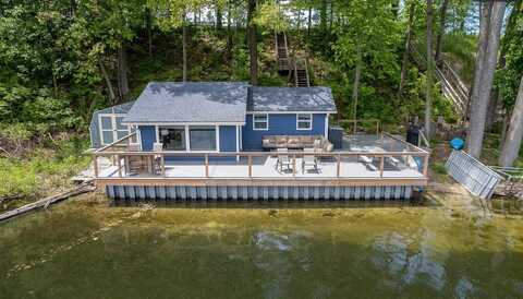 2687 W Selkirk Lake Drive, Shelbyville, MI 49344