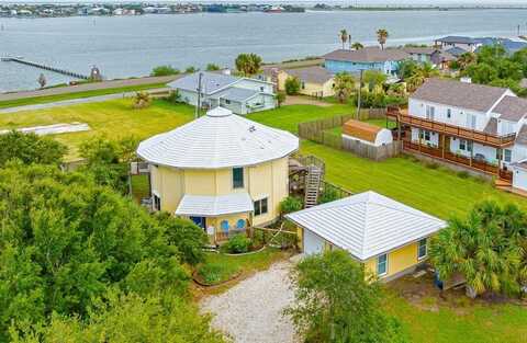 1722 Sorenson Drive, Rockport, TX 78382