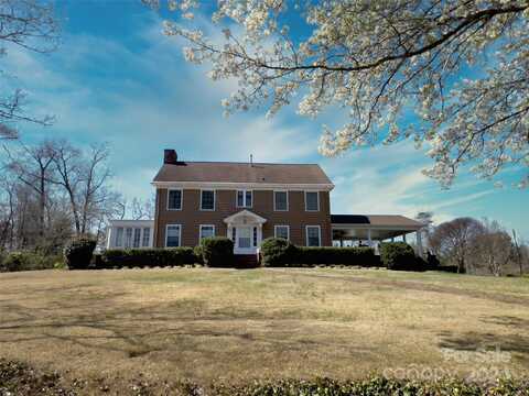 535 N Washington Street, Rutherfordton, NC 28139