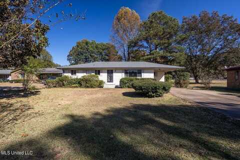 733 West Street, Coldwater, MS 38618