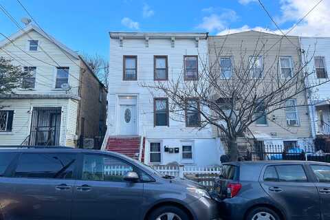 Milford, BROOKLYN, NY 11208