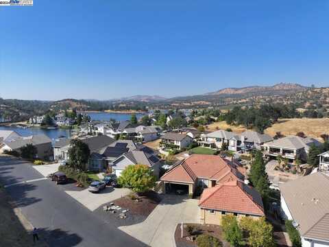 6040 Bluff View Rd, Copperopolis, CA 95228