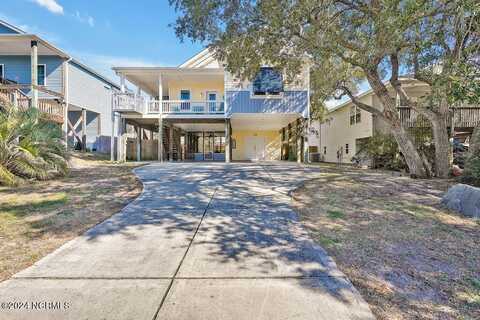 134 NE 11th Street, Oak Island, NC 28465