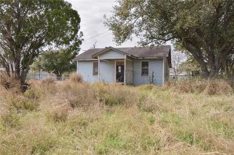 401 1st St, Odem, TX 78370