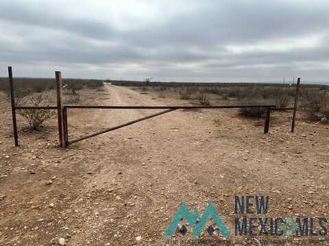 1327 McFarland Road, Carlsbad, NM 88220