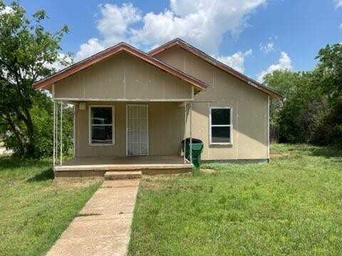 801 E 5th Street, Coleman, TX 76834