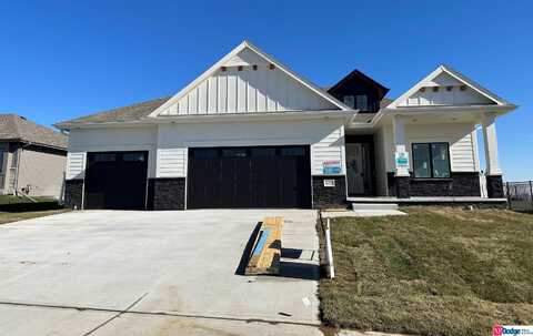 12715 S 79 Street, Papillion, NE 68046