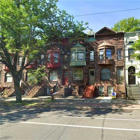 438 Clinton Avenue, Albany, NY 12206