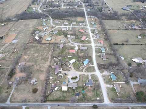 Sun Prairie Street, Pryor, OK 74361