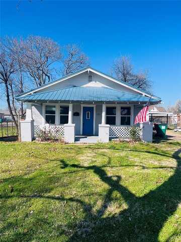 235 W Polk Street, Mangum, OK 73554