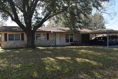 415 Cypress, Winnie, TX 77665