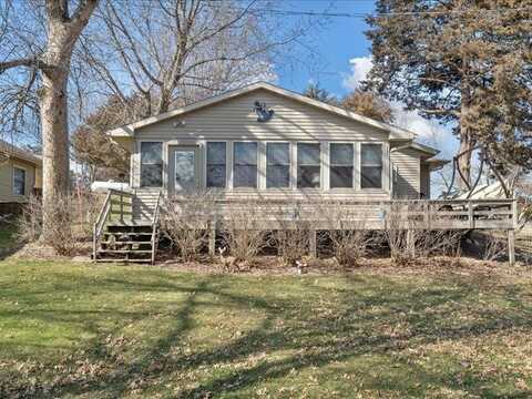 25910 206th, Manchester, IA 52057