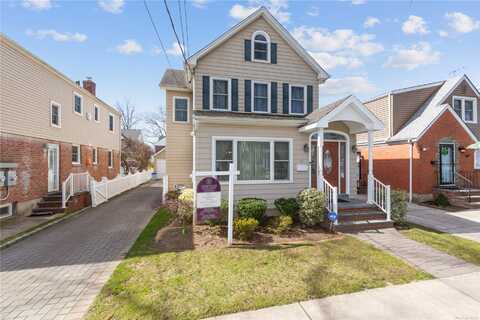 18 Hawthorne Avenue, Floral Park, NY 11001