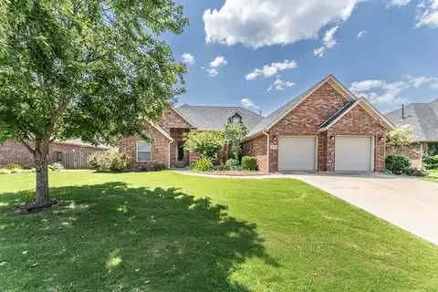 4315 E Troon, Fayetteville, AR 72701