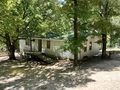 1032 Madison 5240, Huntsville, AR 72740