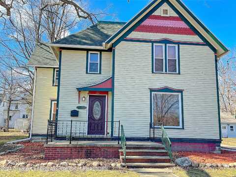 627 N Washington Street, Owosso, MI 48867