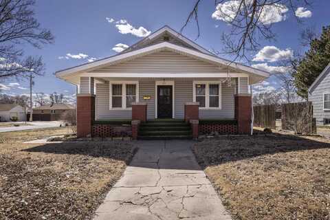 216 E 16th, Hays, KS 67601