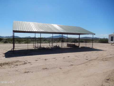 67992 65 1/2 St, Salome, AZ 85348