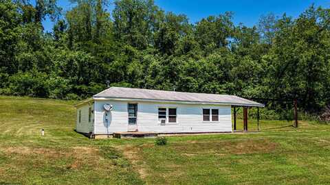 200 Rosedale Hill Road, Maidsville, WV 26541
