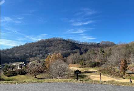 134a Mountain Harbour Drive, Hayesville, NC 28904