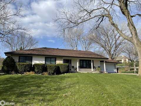 921 Lakeshore Drive, Osceola, IA 50213