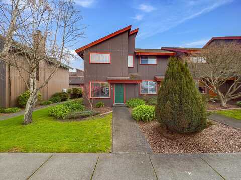 931 Hill #7 Street, Eureka, CA 95501