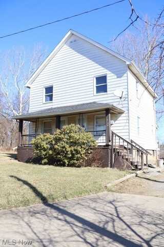 1438 Waverly Avenue, Youngstown, OH 44509