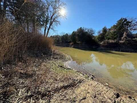 1284 Mathers Road, Sunset, TX 76270