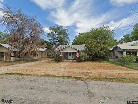 Avenue, BROWNWOOD, TX 76801