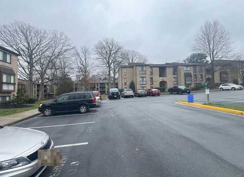 Royal Fern Ct Apt 21B, RESTON, VA 20191