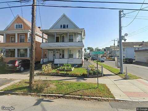 Mccellan St, Schenectady, NY 12308