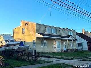 East, COPIAGUE, NY 11726