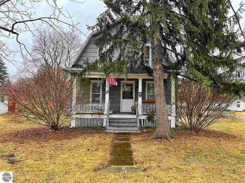 6Th, BRECKENRIDGE, MI 48615