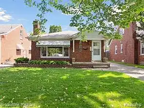 Hawthorne, GROSSE POINTE WOODS, MI 48236