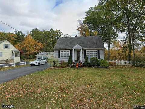 Pleasant, LEICESTER, MA 01524