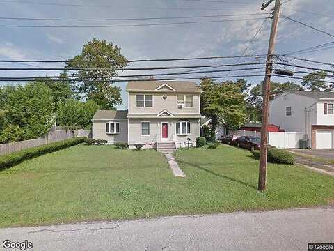 Oak Neck, WEST ISLIP, NY 11795