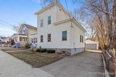 852 Leonard Street NE, Grand Rapids, MI 49503