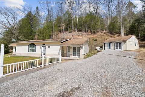 14831 Clay Highway, Lizemores, WV 25125