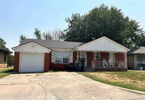 411 NW 30th St, Lawton, OK 73505