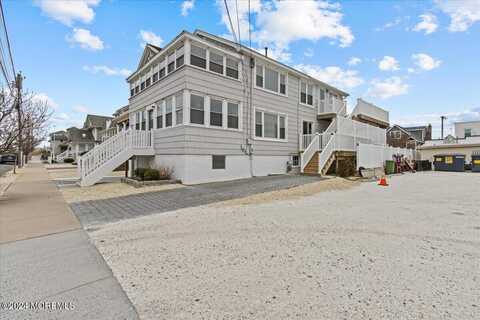 51 3rd Avenue, Lavallette, NJ 08735