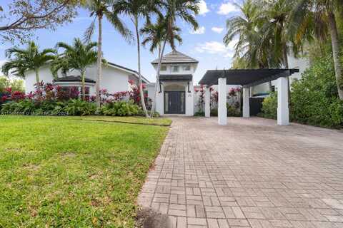 140 W Mashta Dr, Key Biscayne, FL 33149