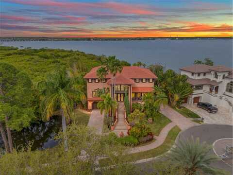 111 WATEREDGE COURT, SAFETY HARBOR, FL 34695