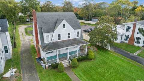 299 S Ocean Avenue, Patchogue, NY 11772