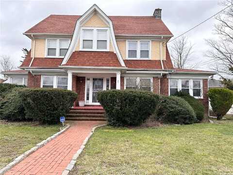 80 Marvin Avenue, Hempstead, NY 11550