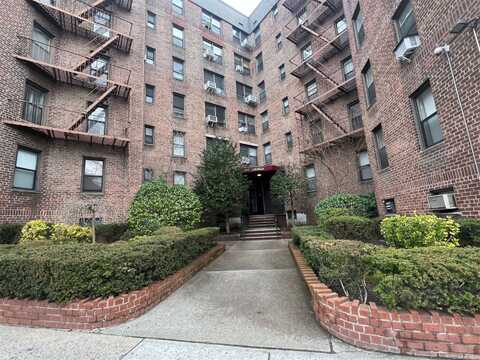 83-55 Woodhaven Boulevard, Woodhaven, NY 11421