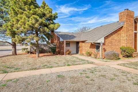 1621 W Country Club Boulevard, Elk City, OK 73644