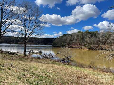 3113 Mattie Wade Road, Sherrills Ford, NC 28673