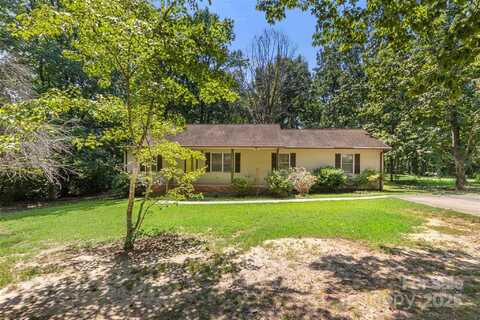 1302 Hickory Nut Lane, Lincolnton, NC 28092